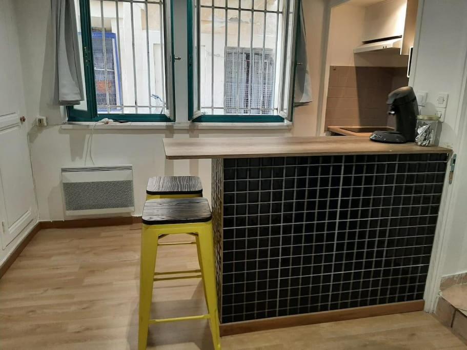 La + Belle Chambre Voutee Au Coeur De Montpellier Bagian luar foto