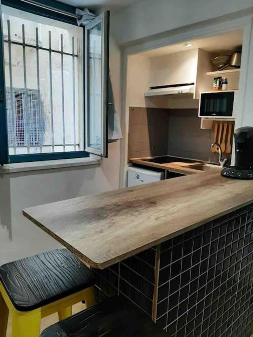 La + Belle Chambre Voutee Au Coeur De Montpellier Bagian luar foto